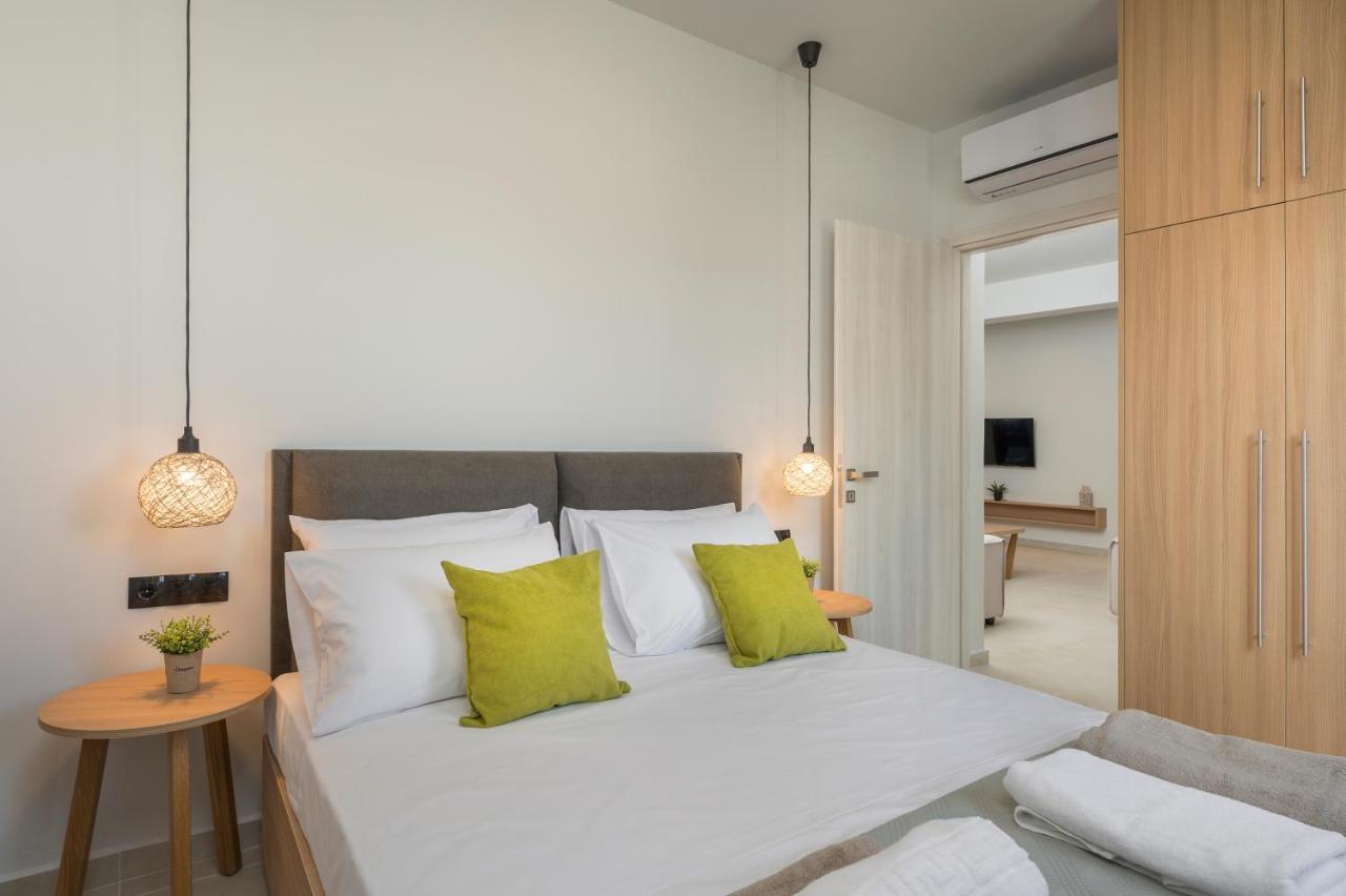 Aegean Breeze Luxury Apartments Next To The Sea Máleme Kültér fotó