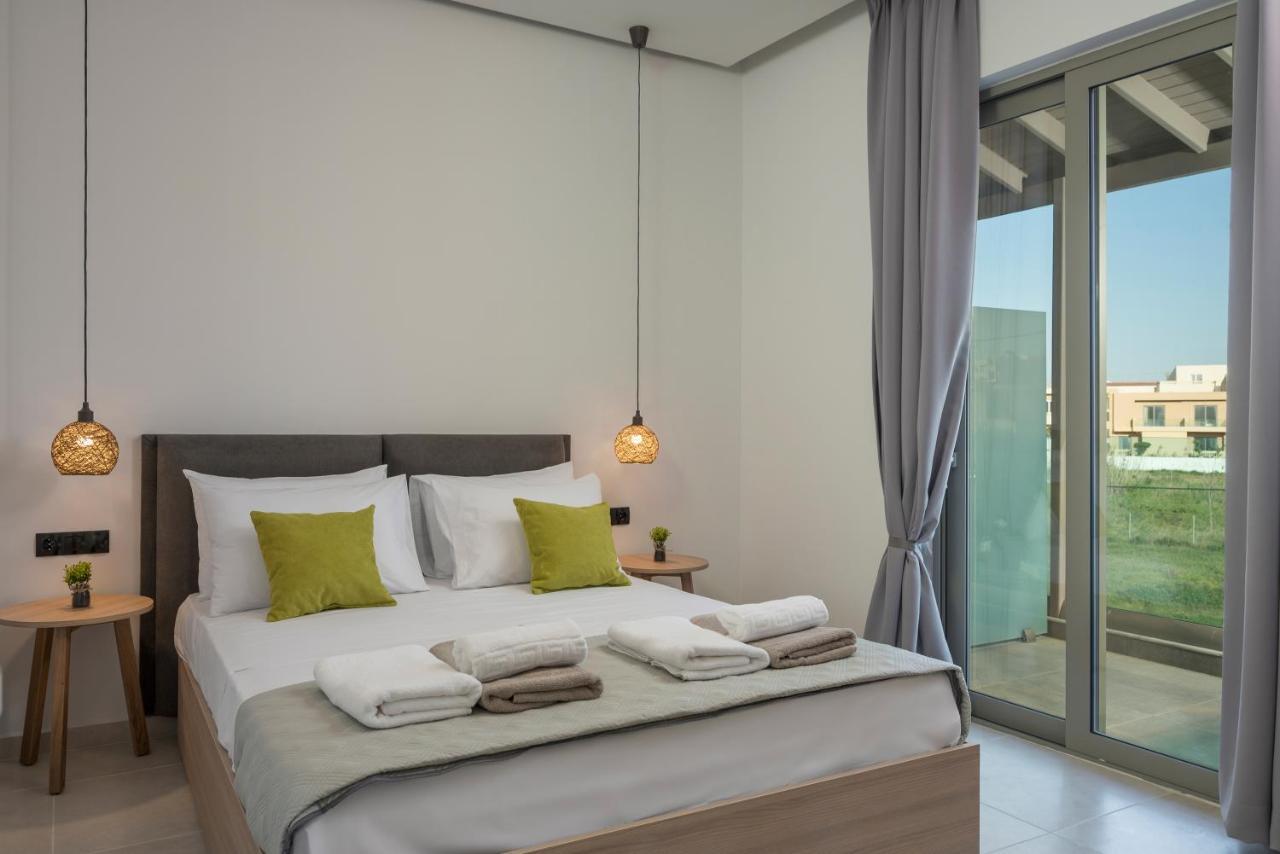 Aegean Breeze Luxury Apartments Next To The Sea Máleme Kültér fotó